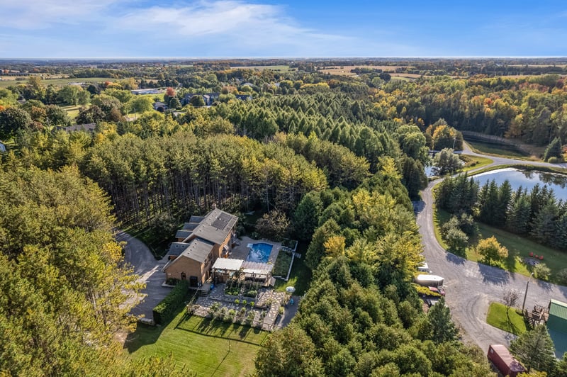 Luxury estate at 40 Hurd Street, Oshawa, ON — photo 7