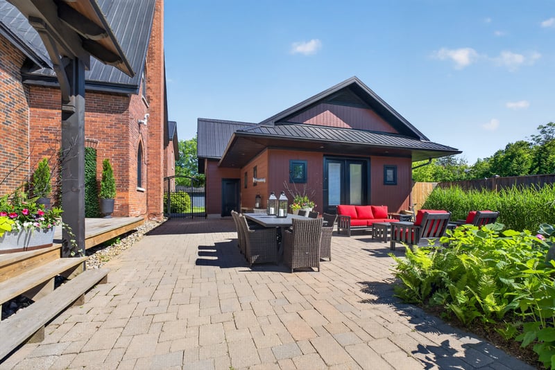 Luxury estate at 45 McMurray Street, Bracebridge, ON — photo 21
