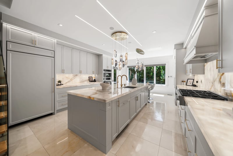 Luxury estate at 3168 Lakeshore Road West, Oakville, ON — photo 11