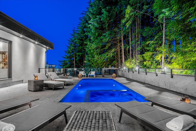 Luxury estate at 594 Craigmohr Drive, West Vancouver — photo 18