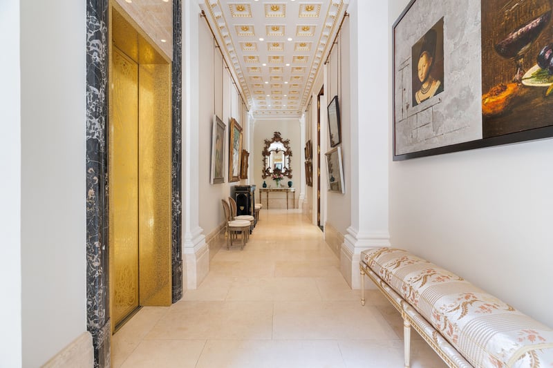 Luxury estate at 15 High Point Road, Toronto, ON — photo 9