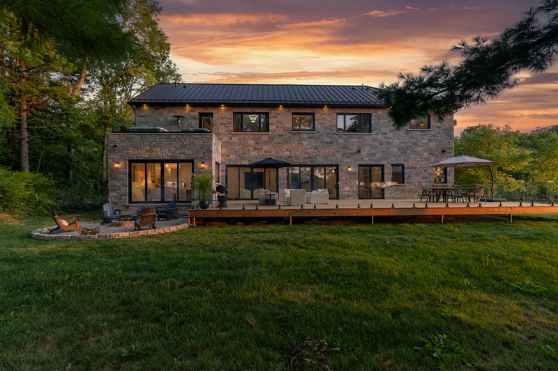 Luxury estate at 1067 Jerseyville Road West, Hamilton, ON — photo 8