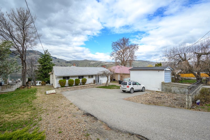 Luxury estate at 8121 Okanagan Landing Road, Vernon, BC — photo 3
