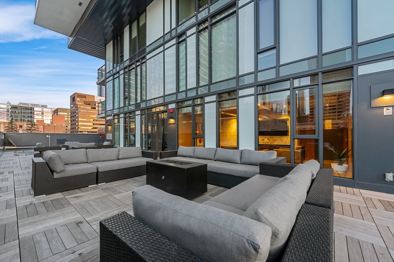 Luxury estate at 1010 6 Street Southwest unit 1202 — photo 33