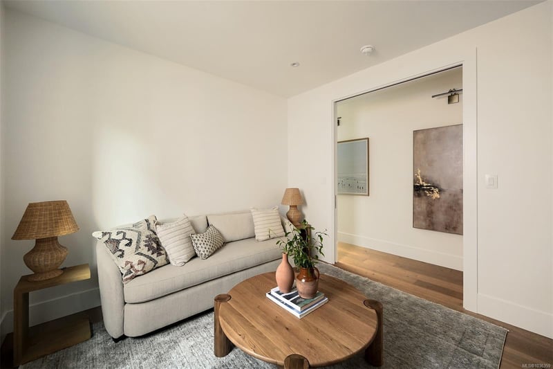 Luxury estate at 587 Oliver Street, Victoria, BC — photo 18