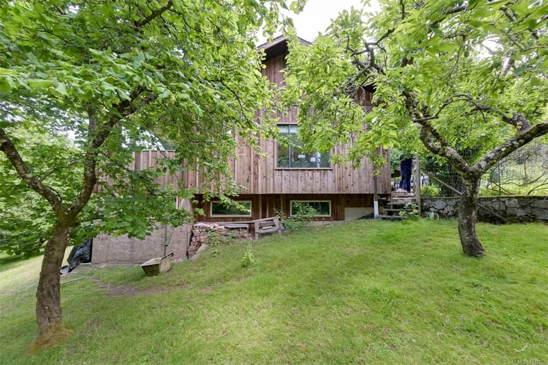 Luxury estate at 5489 Forest Hill Road, Victoria, BC — photo 21
