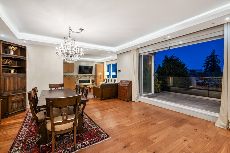 Luxury estate at 2449 Kings Avenue, West Vancouver, BC — photo 5