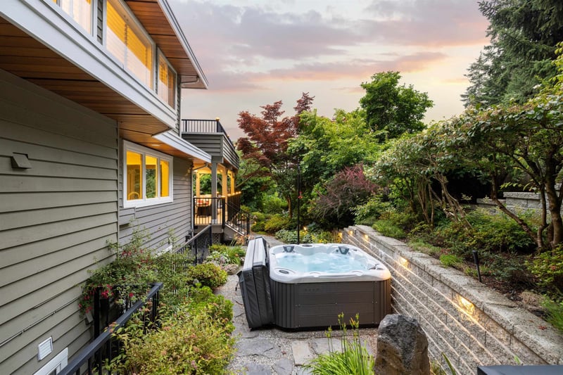 Luxury estate at 4115 East Braemar Road, North Vancouver, BC — photo 29