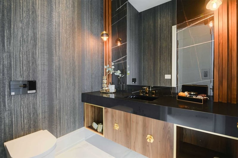 Luxury estate at 15 Bayberry Crescent, Toronto — photo 13