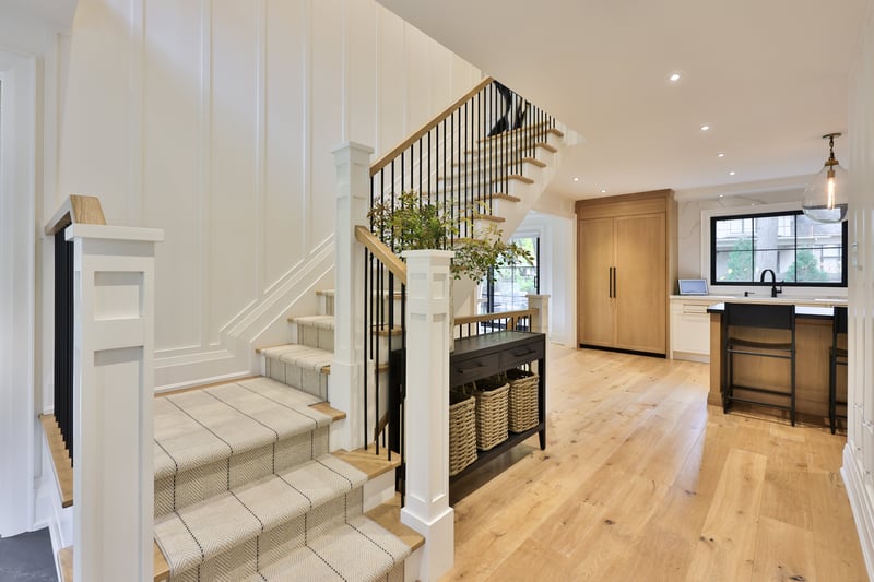 Luxury estate at 1489 Mildmay Court, Mississauga, ON — photo 4