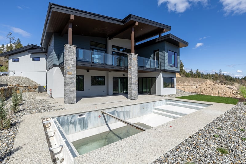 Luxury estate at 189 Wildsong Crescent, Vernon, BC — photo 3