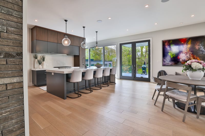 Luxury estate at 1102 Crestview Street, Oakville, ON — photo 8