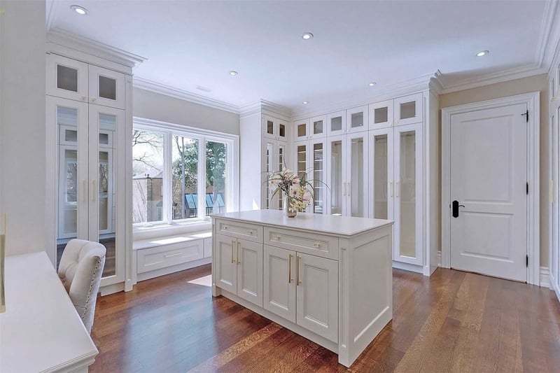 Luxury estate at 4 Sandfield Road, Toronto — photo 12