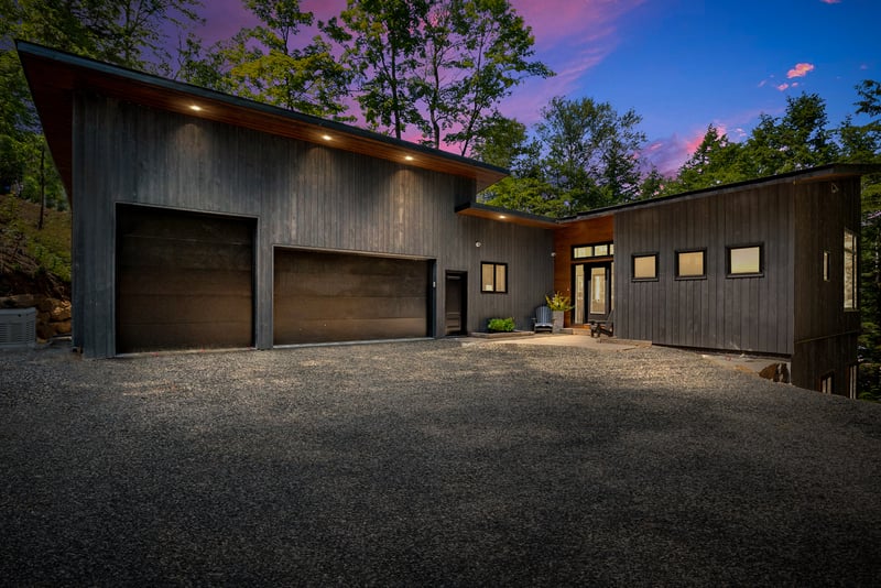Luxury estate at 1 - 1336 Foxpoint Road, Dwight — photo 1