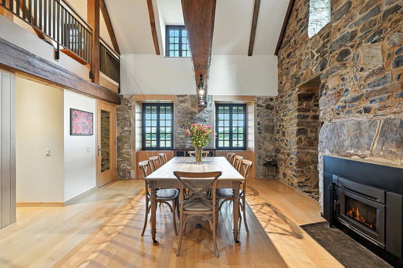 Luxury estate at 940 Chemin du Bord-du-Lac-Lakeshore, Dorval, QC — photo 5