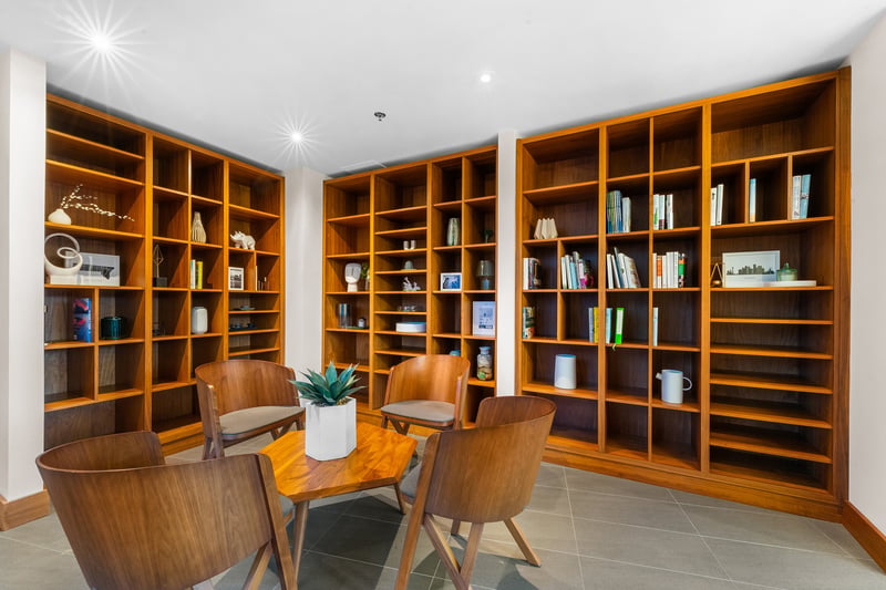 Luxury estate at 1010 6 Street Southwest unit 1202 — photo 18