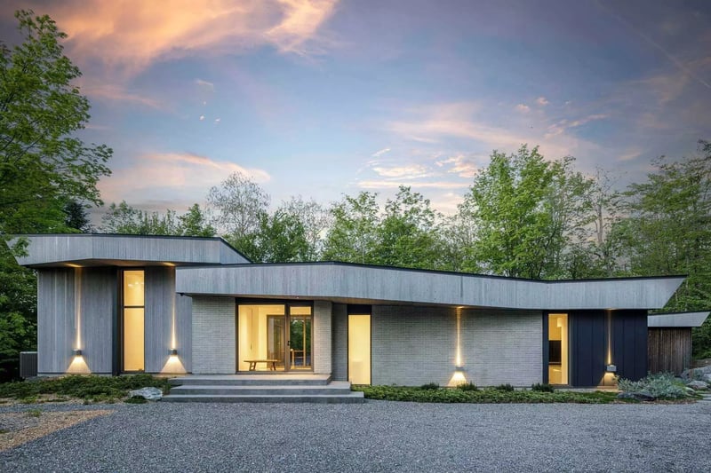 Luxury estate at 15 Chemin du Hibou, Eastman, QC — photo 11