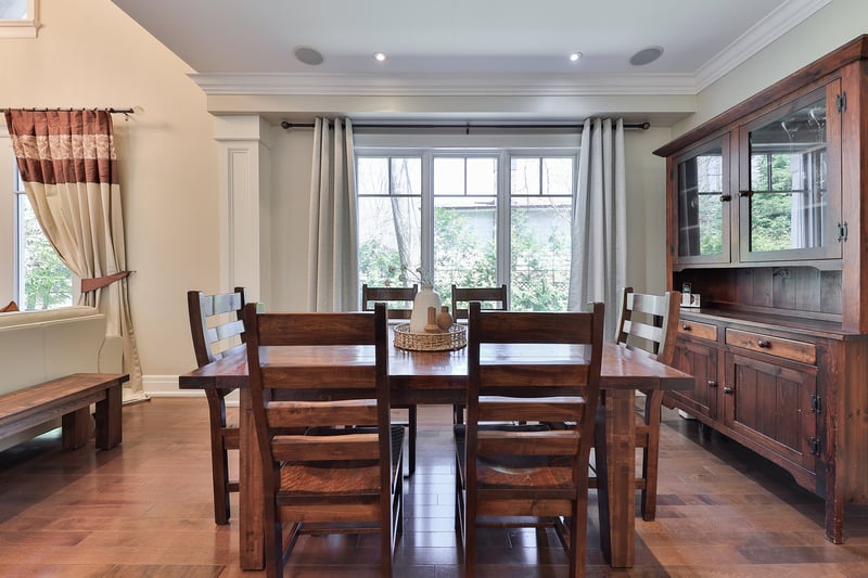 Luxury estate at 80 Oakes Drive, Mississauga, ON — photo 8