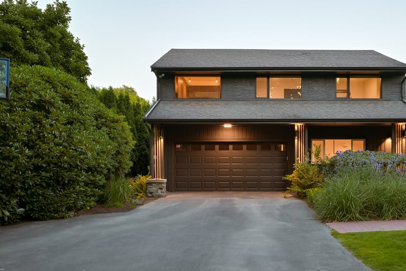 Luxury estate at 3055 Beach Drive, Victoria, BC — photo 5