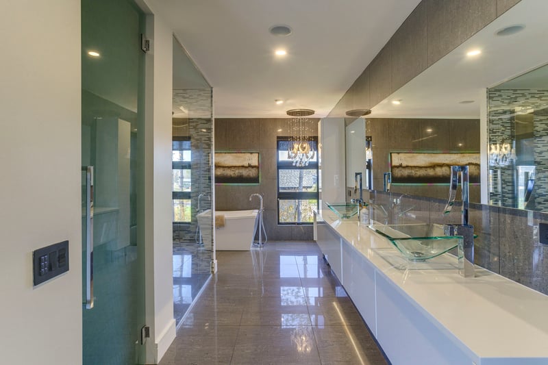 Luxury estate at 43 Rue des Cardinaux, Orford, QC — photo 35