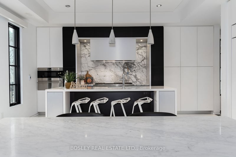Luxury estate at 47 De Vere Gardens, North York, ON — photo 5