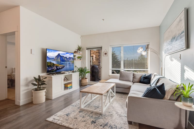 Luxury estate at 290 Wilfert Road #104, Victoria, BC — photo 3