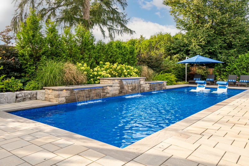 Luxury estate at 100 Seneca Drive, Hamilton, ON — photo 4