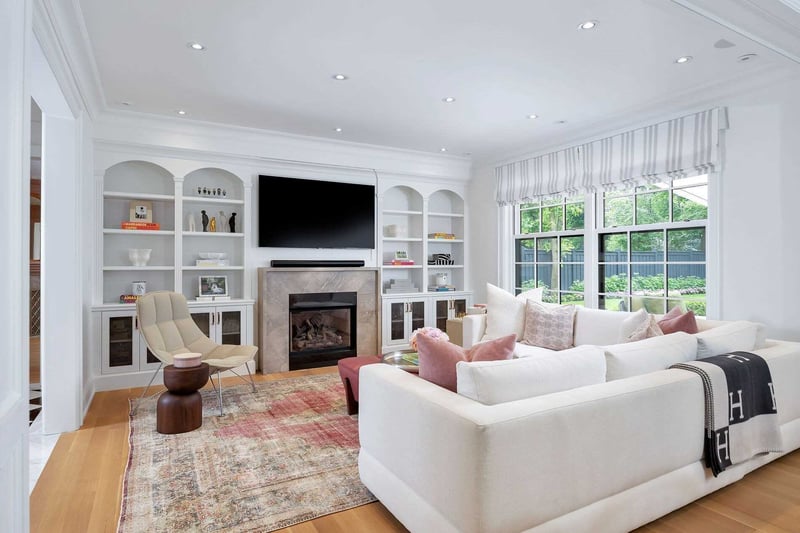 Luxury estate at 31 Sandringham Drive, Toronto — photo 10