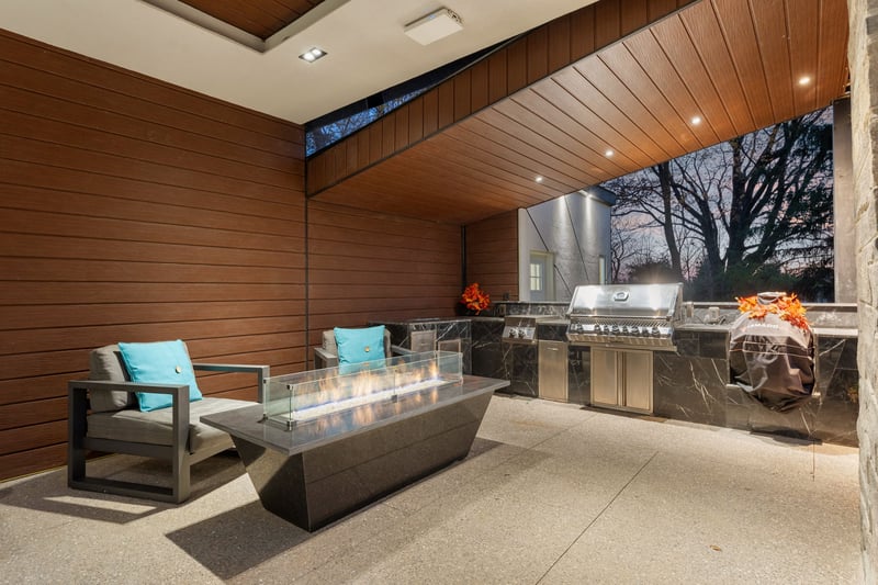 Luxury estate at 6 Campbell Farm Road, Brantford, ON — photo 8