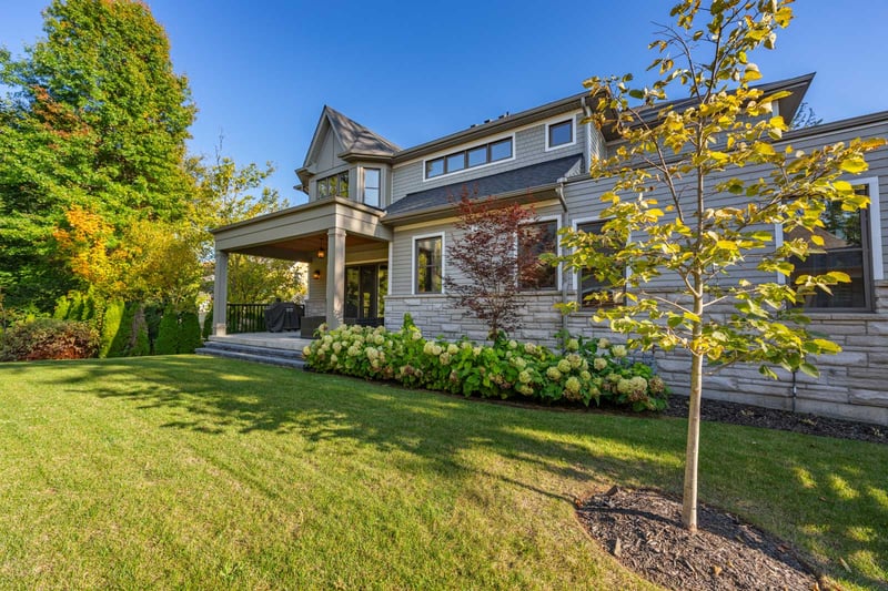 Luxury estate at 2265 Lakeshore Road #3, Burlington, ON — photo 4