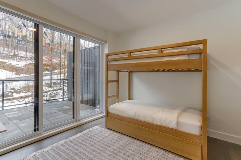 Luxury estate at 194 Chemin des Diligences, Bromont, QC — photo 13
