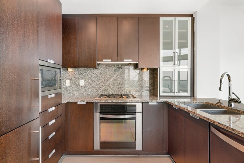 Luxury estate at 99 Spruce Place Southwest #2102, Calgary, AB — photo 18
