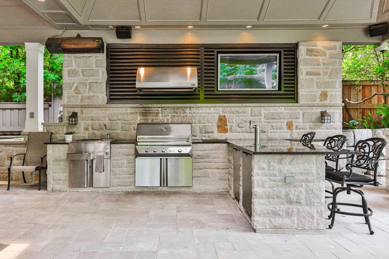 Luxury estate at 113 Maple Grove Drive, Oakville, ON — photo 38
