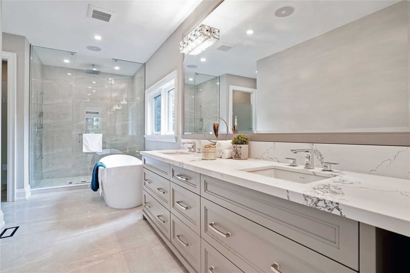Luxury estate at 297 Savoy Crescent, Oakville — photo 11