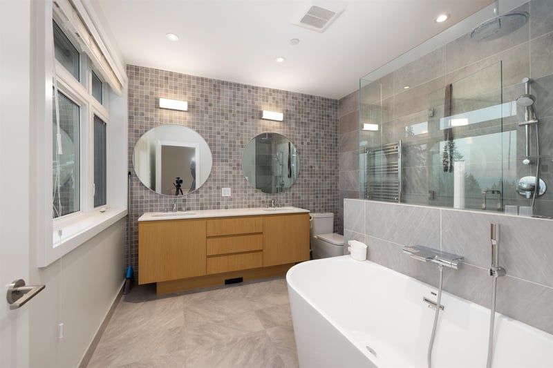 Luxury estate at 2993 Burfield Place, West Vancouver, BC — photo 5