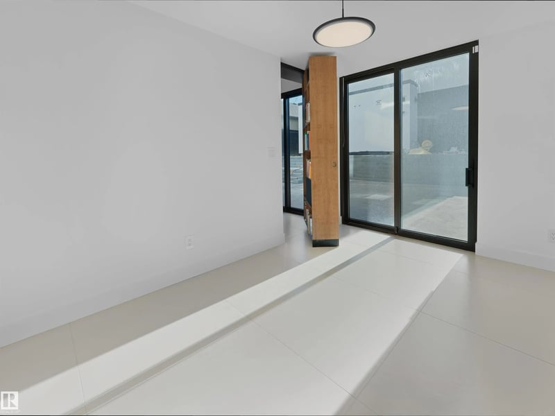 Luxury estate at 8915 Strathearn Drive NW, Edmonton, AB — photo 17