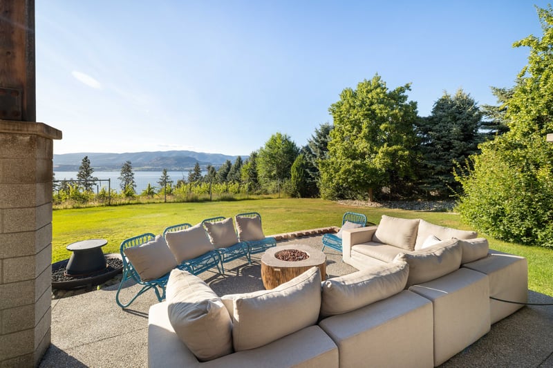 Luxury estate at 4840 Lakeshore Road, Kelowna, BC — photo 6