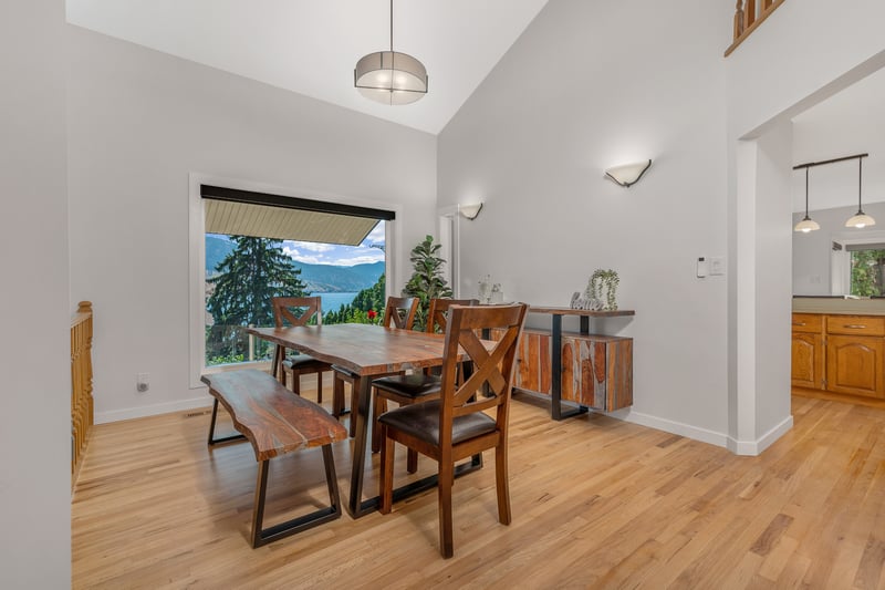 Luxury estate at 7994 Tronson Road, Vernon, BC — photo 9