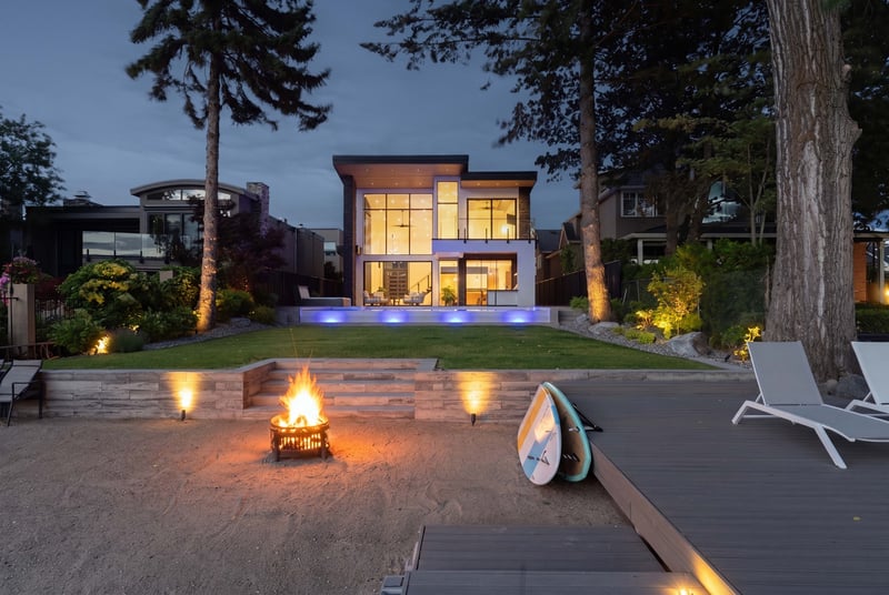 Luxury estate at 2764 Abbott Street, Kelowna, BC — photo 2