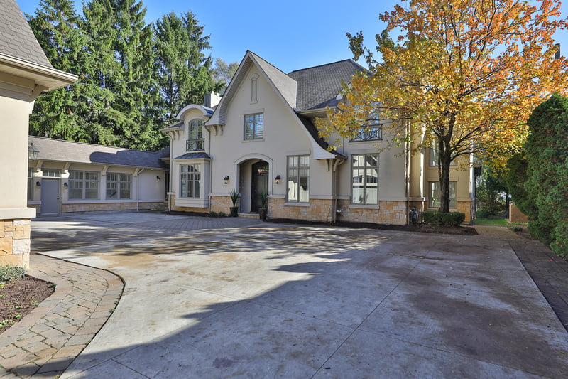Luxury estate at Burlington — photo 45