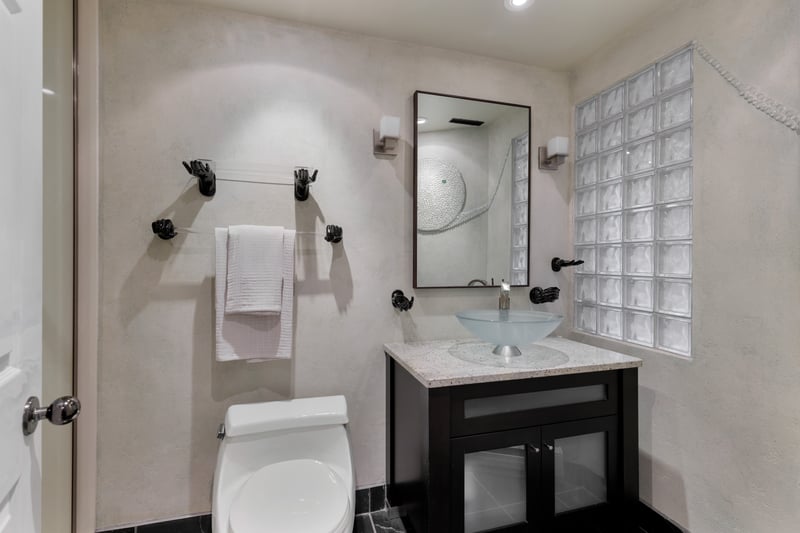 Luxury estate at 262 Mary St, Oakville, ON — photo 27