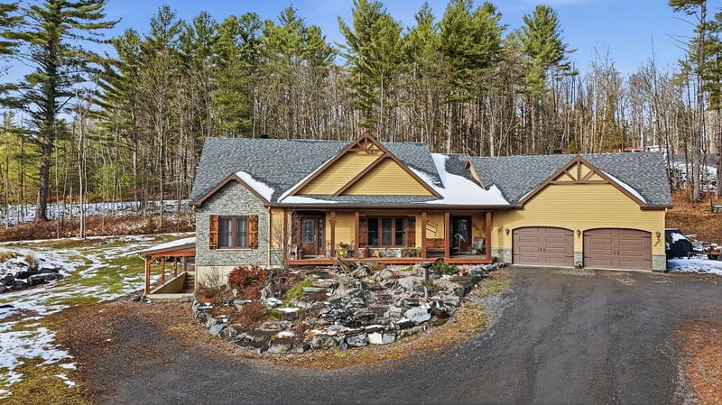 Luxury estate at 265 Rue Rosedale, Ayer's Cliff, QC — photo 39