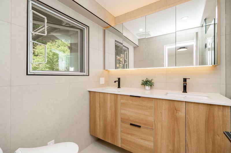 Luxury estate at 137 College Park Way, Port Moody, BC — photo 9