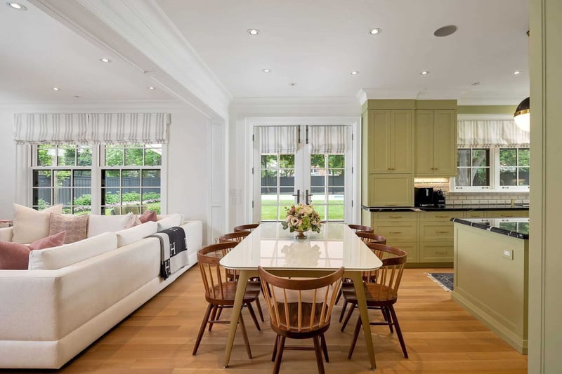 Luxury estate at 31 Sandringham Drive, Toronto — photo 5