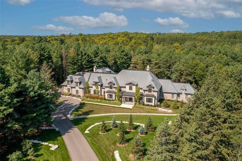 Luxury estate at 4388 Vandorf Sideroad, Whitchurch-Stouffville, ON — photo 2