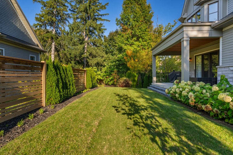 Luxury estate at 2265 Lakeshore Road #3, Burlington, ON — photo 5