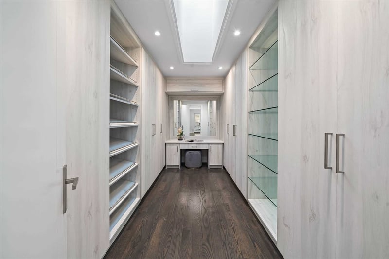 Luxury estate at 93 Tamworth Road, Toronto — photo 11