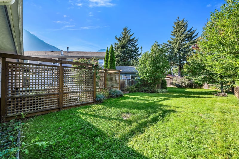 Luxury estate at 39726 Government Road, Squamish, BC — photo 28