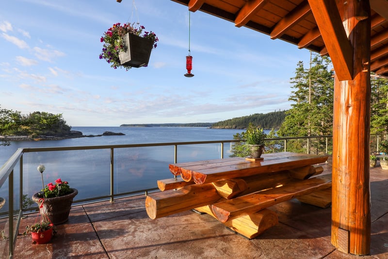Luxury estate at 2100 Redonda Drive, Quadra Island — photo 5