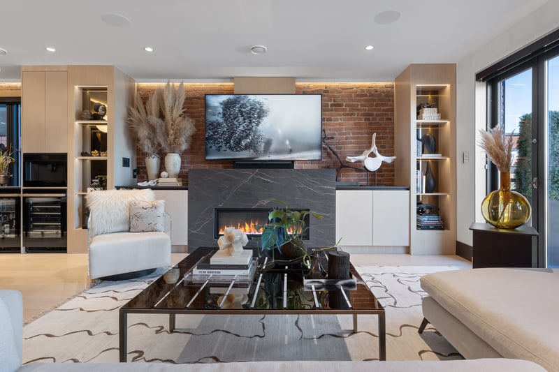2-bedroom luxury home in 141 Water Street #501, Vancouver, BC